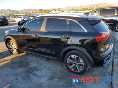 Drugie zdjęcie samochodu z przodu: 2022 KIA NIRO S VIN:KNDCC3LG9N5135860 - miniatura