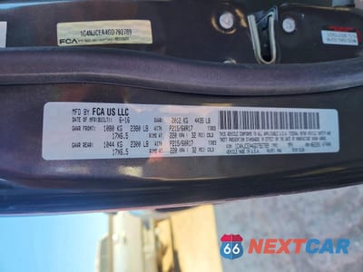 Zdjęcie 12 z 13 samochodu: 2016 JEEP COMPASS LATITUDE VIN:1C4NJCEA4GD792789 - miniatura