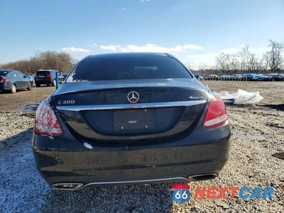 Zdjęcie 6 z 12 samochodu: 2017 MERCEDES-BENZ C 300 4MATIC VIN:55SWF4KB1HU187145 - miniatura