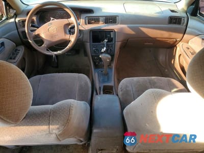 Zdjęcie 8 z 12 samochodu: 2000 TOYOTA CAMRY VIN:4T1BG22K9YU637368 - miniatura
