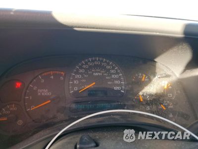 Zdjęcie 9 z 13 samochodu: 2005 CHEVROLET SILVERADO K2500 HEAVY DUTY VIN:1GCHK23215F848673 - miniatura