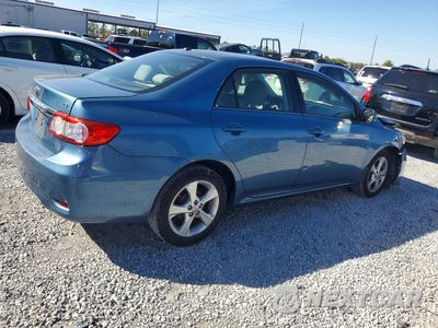 Trzecie zdjęcie samochodu z tyłu: 2013 TOYOTA COROLLA LE VIN:5YFBU4EE9DP153335 - miniatura