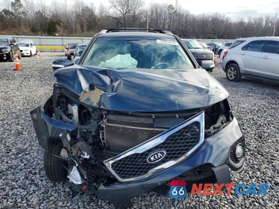 Piąte zdjęcie samochodu w środku: 2012 KIA SORENTO VIN:5XYKTDA67CG296028 - miniatura