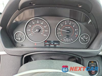 Zdjęcie 9 z 12 samochodu: 2016 BMW 328 XI SULEV VIN:WBA8E3G50GNU38549 - miniatura