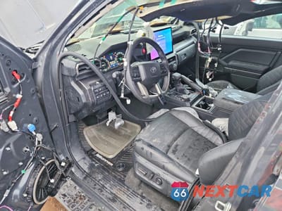 Zdjęcie 8 z 13 samochodu: 2025 TOYOTA 4RUNNER SR5 VIN:JTEVA5BR6S5026079 - miniatura