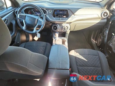 Zdjęcie 8 z 13 samochodu: 2020 CHEVROLET BLAZER 1LT VIN:3GNKBBRA0LS617204 - miniatura