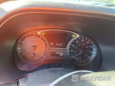 Zdjęcie 9 z 14 samochodu: 2014 NISSAN PATHFINDER S VIN:5N1AR2MN9EC710088 - miniatura