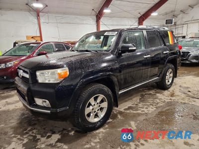 2011 TOYOTA 4RUNNER SR5 JTEBU5JRXB5059789 - główne zdjęcie licytacji z USA - miniatura