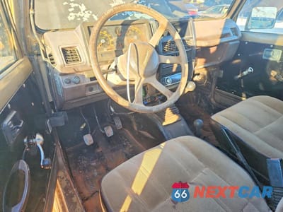 Zdjęcie 8 z 14 samochodu: 1988 SUZUKI SAMURAI VIN:JS4JC51C9J4253178 - miniatura