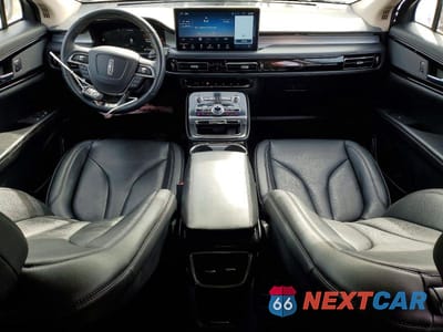 Zdjęcie 8 z 13 samochodu: 2023 LINCOLN NAUTILUS VIN:2LMPJ8J9XPBL28087 - miniatura