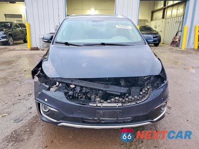 Piąte zdjęcie samochodu w środku: 2017 KIA SEDONA SXL VIN:KNDME5C12H6271980 - miniatura