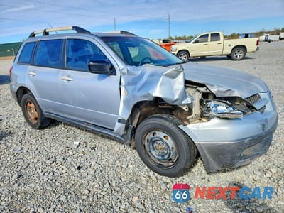 Czwarte zdjęcie samochodu z boku: 2005 MITSUBISHI OUTLANDER LS VIN:JA4LX31F95U019654 - miniatura