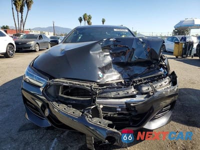 Piąte zdjęcie samochodu w środku: 2025 BMW 840I VIN:WBAGV2C02SCS25817 - miniatura