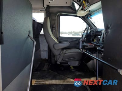 Zdjęcie 11 z 13 samochodu: 2010 CHEVROLET EXPRESS G3 VIN:1GB6G2AG7A1163967 - miniatura