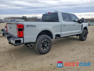 Trzecie zdjęcie samochodu z tyłu: 2025 FORD F250 SUPER DUTY VIN:1FT8W2BTXSED63688 - miniatura