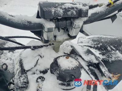 Zdjęcie 8 z 10 samochodu: 2014 SUZUKI LT-A400 VIN:JSAAK4AA2E2100104 - miniatura