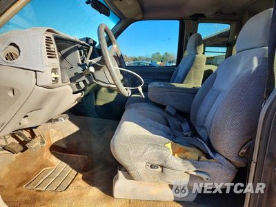 Zdjęcie 7 z 12 samochodu: 1998 GMC SIERRA C1500 VIN:2GTEC19M0W1503534 - miniatura
