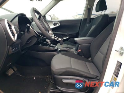 Zdjęcie 7 z 11 samochodu: 2023 KIA SOUL LX VIN:KNDJ23AUXP7843562 - miniatura