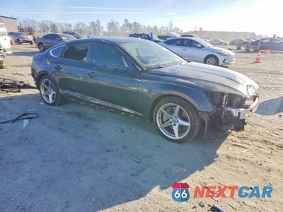 Czwarte zdjęcie samochodu z boku: 2018 AUDI A5 PREMIUM PLUS S-LINE VIN:WAUENCF50JA020351 - miniatura