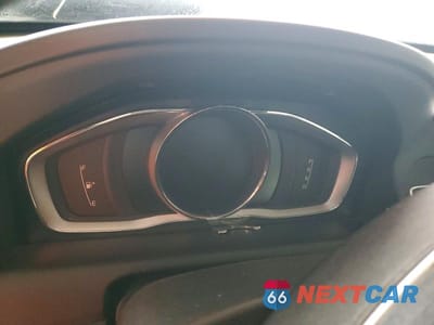 Zdjęcie 9 z 13 samochodu: 2017 VOLVO XC60 T5 DYNAMIC VIN:YV440MDR7H2223215 - miniatura