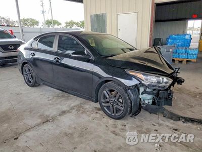 Czwarte zdjęcie samochodu z boku: 2020 KIA FORTE GT LINE VIN:3KPF34AD7LE241530 - miniatura