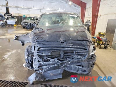 Piąte zdjęcie samochodu w środku: 2021 RAM 1500 BIG HORN/LONE STAR VIN:1C6SRFBT7MN620238 - miniatura