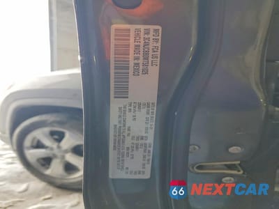 Zdjęcie 13 z 13 samochodu: 2021 JEEP COMPASS LATITUDE VIN:3C4NJCBB0MT581026 - miniatura