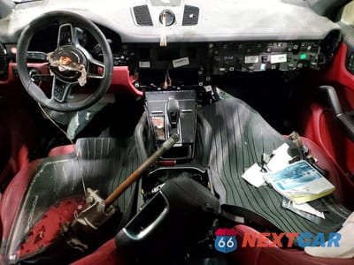 Zdjęcie 8 z 13 samochodu: 2019 PORSCHE CAYENNE VIN:WP1AA2AY3KDA10307 - miniatura