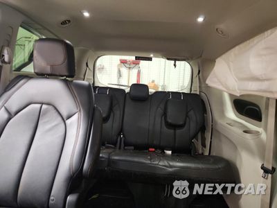 Zdjęcie 10 z 14 samochodu: 2017 CHRYSLER PACIFICA TOURING L VIN:2C4RC1BGXHR508184 - miniatura