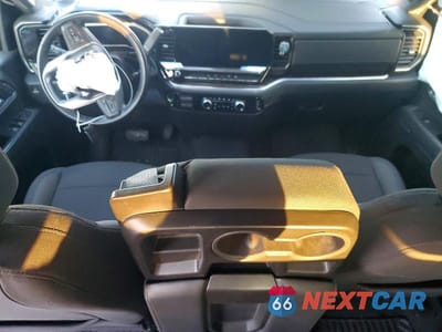 Zdjęcie 8 z 14 samochodu: 2024 GMC SIERRA K2500 SLE VIN:1GT49ME76RF355172 - miniatura