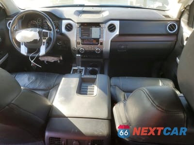 Zdjęcie 8 z 13 samochodu: 2020 TOYOTA TUNDRA CREWMAX LIMITED VIN:5TFHY5F13LX905742 - miniatura