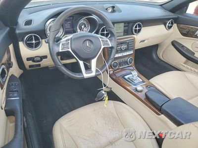 Zdjęcie 8 z 13 samochodu: 2016 MERCEDES-BENZ SLK 300 VIN:WDDPK3JA7GF116942 - miniatura