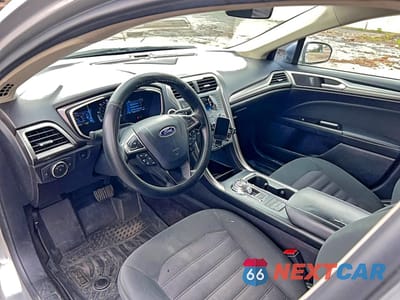 Zdjęcie 9 z 10 samochodu: 2017 FORD FUSION SE HYBRID VIN:3FA6P0LU4HR232655 - miniatura
