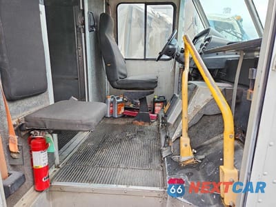 Zdjęcie 7 z 12 samochodu: 2003 FORD ECONOLINE E350 SUPER DUTY STRIPPED CHASSIS VIN:1FCKE39L33HB58248 - miniatura