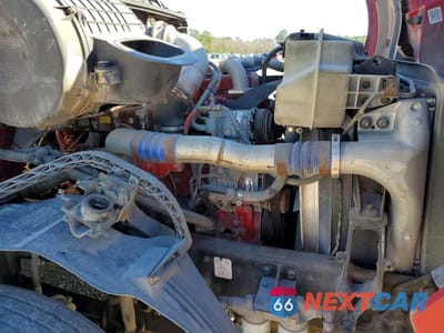 Zdjęcie 9 z 10 samochodu: 2014 VOLVO VNL SEMI TRUCK VIN:4V5NC9UG1EN147091 - miniatura