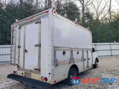 Trzecie zdjęcie samochodu z tyłu: 2016 CHEVROLET EXPRESS UTILITY / SERVICE TRUCK VIN:1GB3GSCG1G1311717 - miniatura