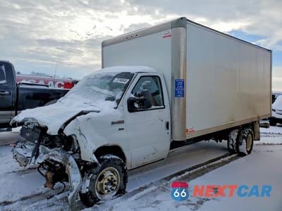 2018 FORD E450 BOX TRUCK 1FDWE4F68JDC32656 - główne zdjęcie licytacji z USA - miniatura
