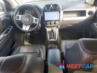 Zdjęcie 8 z 12 samochodu: 2016 JEEP COMPASS LATITUDE VIN:1C4NJDEB8GD793409 - miniatura