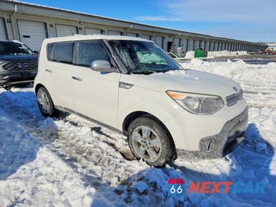 Czwarte zdjęcie samochodu z boku: 2018 KIA SOUL VIN:KNDJN2A29J7595991 - miniatura
