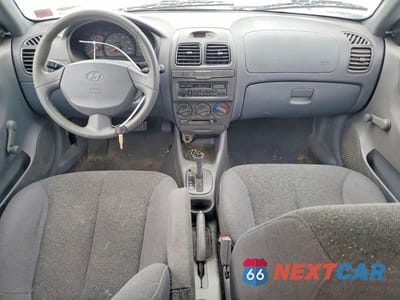 Zdjęcie 8 z 11 samochodu: 2002 HYUNDAI ACCENT GL VIN:KMHCG45C02U325127 - miniatura
