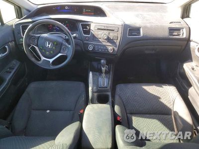 Zdjęcie 8 z 11 samochodu: 2015 HONDA CIVIC LX VIN:2HGFB2F55FH516721 - miniatura