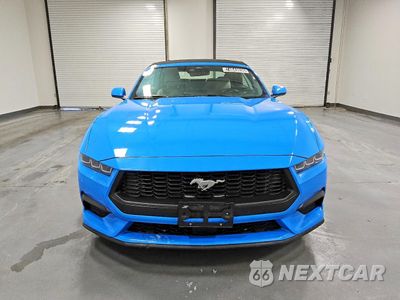 Piąte zdjęcie samochodu w środku: 2024 FORD MUSTANG VIN:1FAGP8UH2R5136337 - miniatura