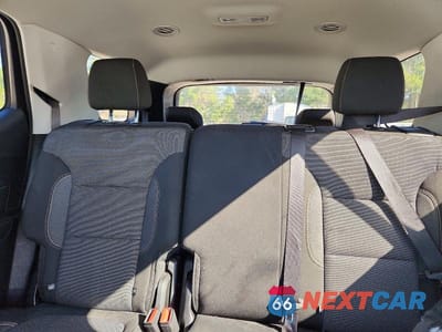 Zdjęcie 10 z 12 samochodu: 2019 CHEVROLET TRAVERSE LS VIN:1GNERFKW6KJ117179 - miniatura