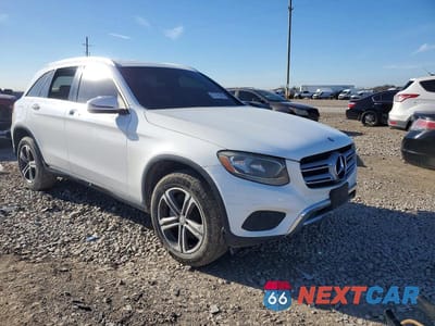 Czwarte zdjęcie samochodu z boku: 2016 MERCEDES-BENZ GLC 300 VIN:WDC0G4JB2GF077005 - miniatura