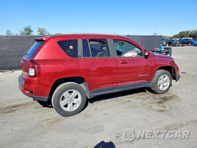 Trzecie zdjęcie samochodu z tyłu: 2016 JEEP COMPASS LATITUDE VIN:1C4NJCEA7GD769197 - miniatura