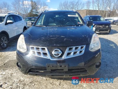 Piąte zdjęcie samochodu w środku: 2013 NISSAN ROGUE S VIN:JN8AS5MV2DW138289 - miniatura