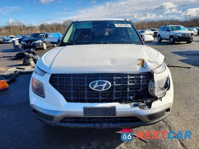Piąte zdjęcie samochodu w środku: 2023 HYUNDAI VENUE SE VIN:KMHRB8A38PU234748 - miniatura