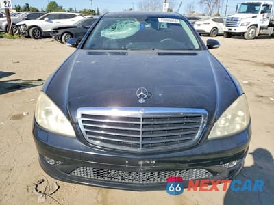 Piąte zdjęcie samochodu w środku: 2008 MERCEDES-BENZ S 550 VIN:WDDNG71X48A195182 - miniatura