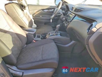 Zdjęcie 7 z 13 samochodu: 2020 NISSAN ROGUE SPORT SV VIN:JN1BJ1CV6LW260846 - miniatura
