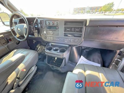 Zdjęcie 9 z 10 samochodu: 2019 CHEVROLET EXPRESS G3500 VIN:1GB0GRFP4K1146116 - miniatura